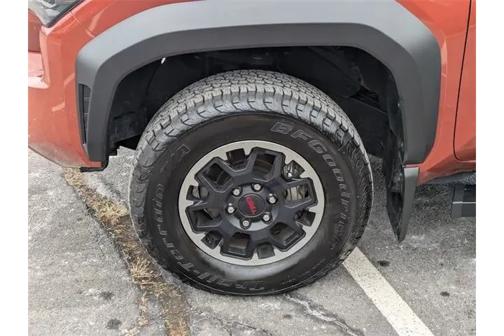 $39836 : Toyota Tacoma 2025 4x4 SR5 4 image 10