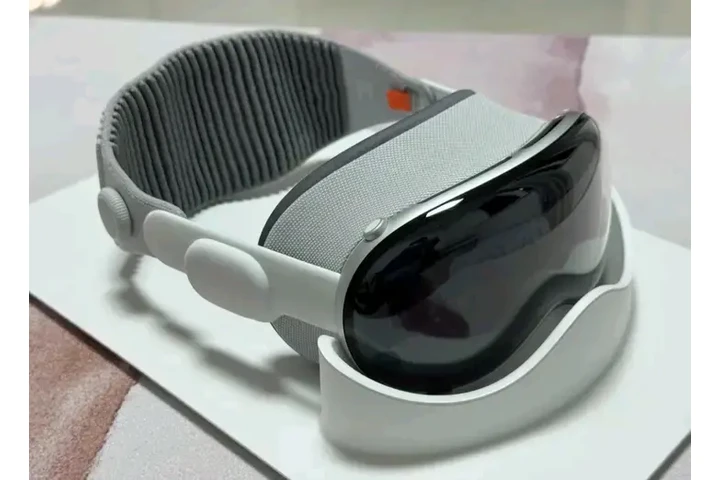 $2000 : Apple Vision Pro disponible image 2