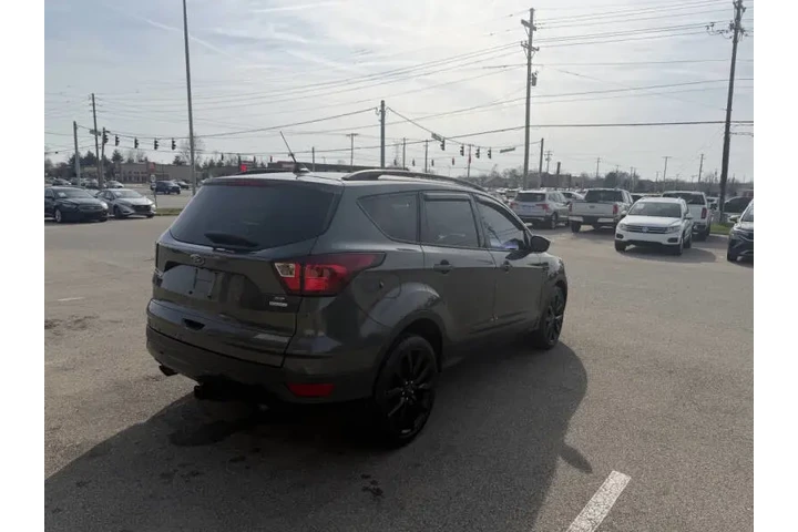 $9850 : 2019 Escape SE image 7