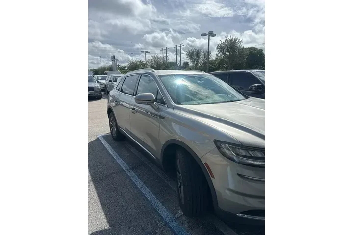 Lincoln Nautilus 2023 AWD St image 3