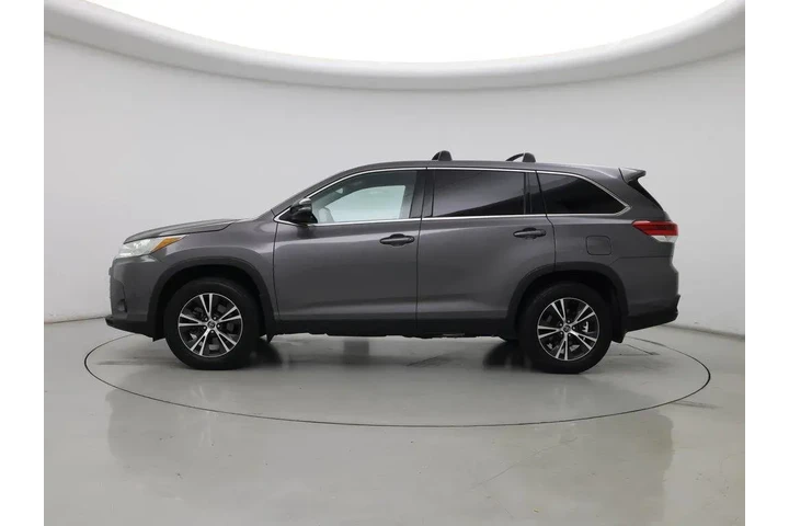$25998 : Toyota Highlander 2019 LE 4d image 3