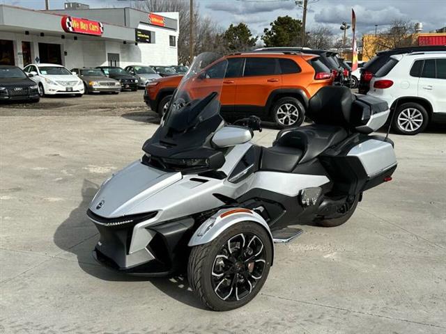$22000 : 2022 Can-Am Spyder Limited image 2
