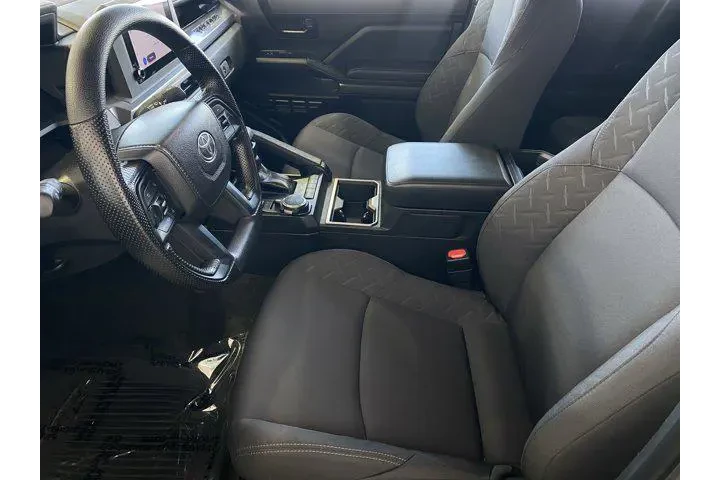 $37991 : Toyota Tacoma 2024 4x4 SR5 4 image 9