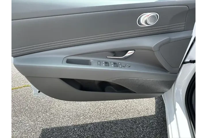 $20420 : Hyundai ELANTRA 2025 SEL Spo image 10