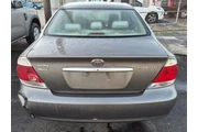 Toyota Camry 2005 4dr Sedan thumbnail
