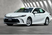 $29500 : Toyota Camry 2025 LE 4dr Sed thumbnail