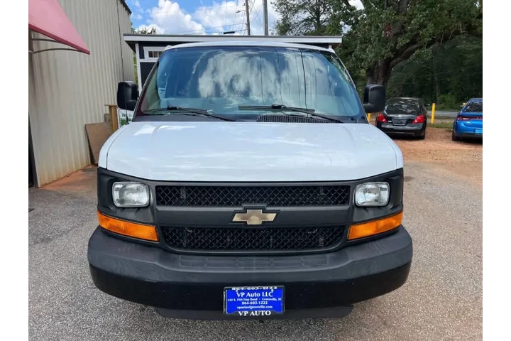 $15999 : 2016 Express 2500 image 4