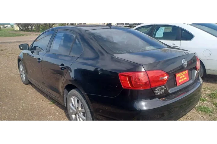 $6895 : 2012 Jetta SE image 5