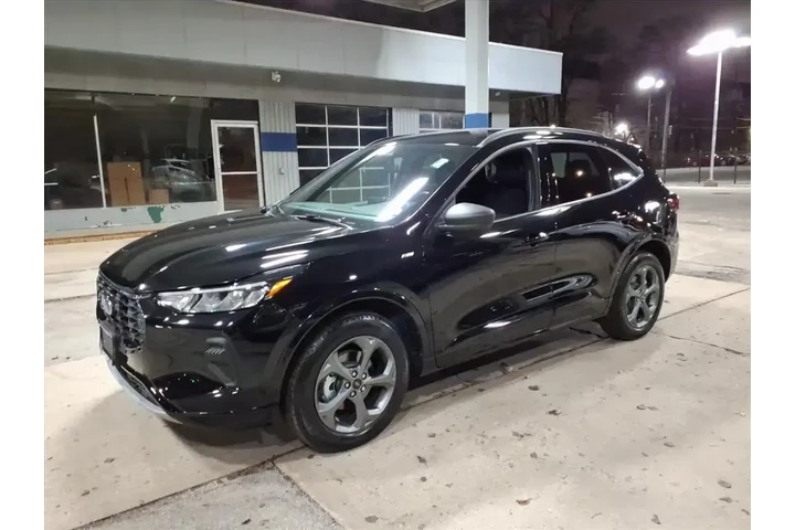 $28942 : Ford Escape 2024 AWD ST-Line image 6