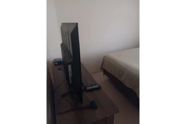 $700 : Una Recamara image 1