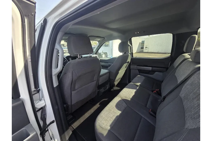 $39450 : Ford F-150 2023 4x4 XLT 4dr image 10