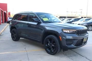 $33287 : 2023 Grand Cherokee Altitude thumbnail