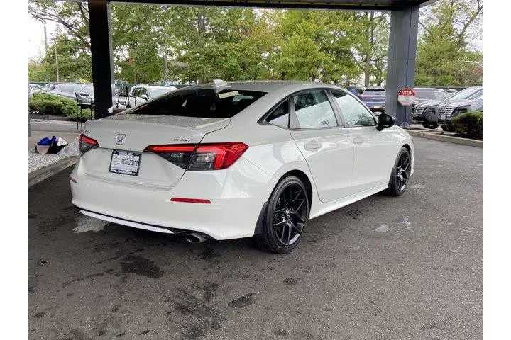 Honda Civic 2024 Sport 4dr S image 5