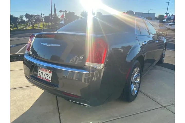 $14488 : Chrysler 300 2016 Limited 4d image 7