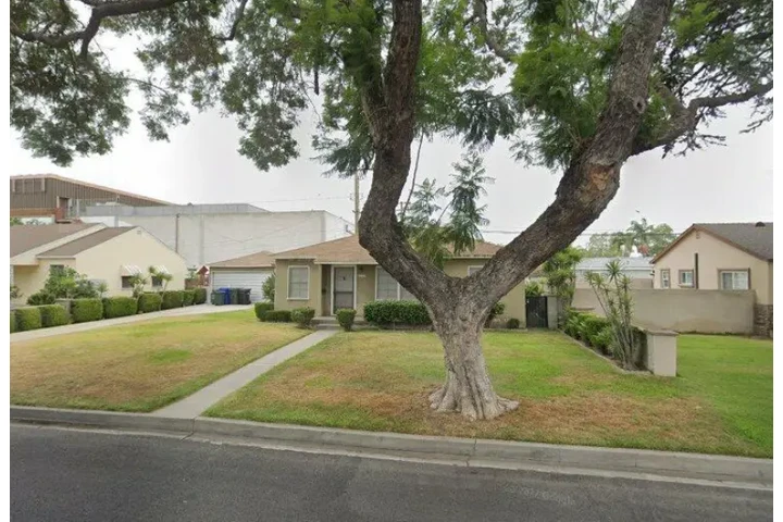 $2710 : 8252 Arnett Dr, Downey, CA We image 1