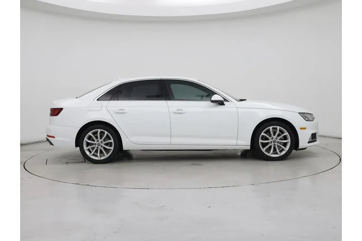 $20998 : Audi A4 2019 Titanium 40 TFS image 7