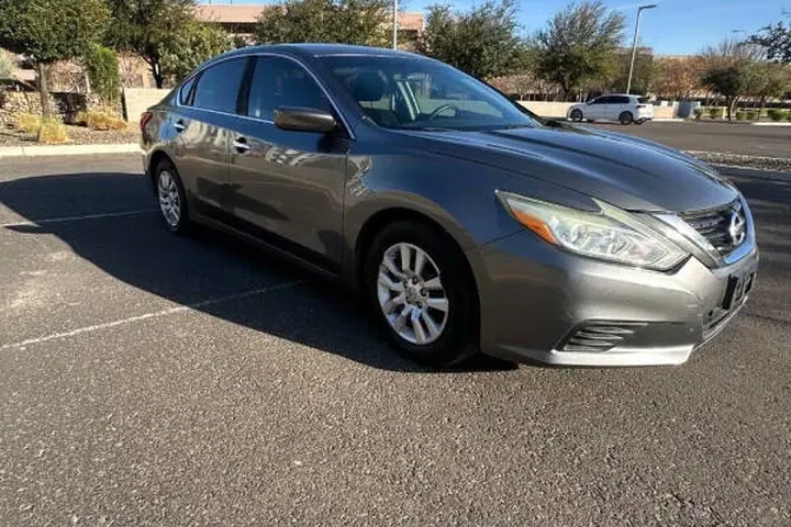 $8295 : 2016 Altima 2.5 S image 8