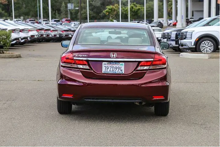 $13991 : Honda Civic 2015 LX 4dr Seda image 4