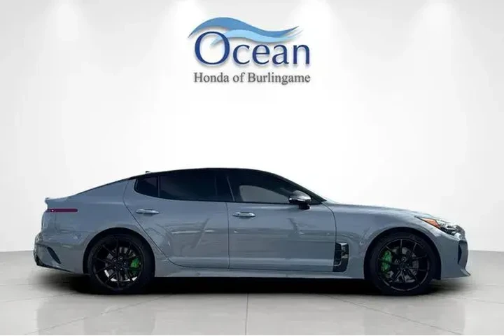 $21491 : Kia Stinger 2018 GT 4dr Seda image 3