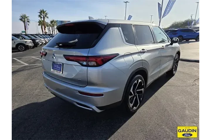 $23900 : Mitsubishi Outlander 2024 SE image 7