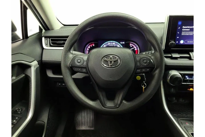 $25998 : Toyota RAV4 2023 LE 4dr SUV image 10