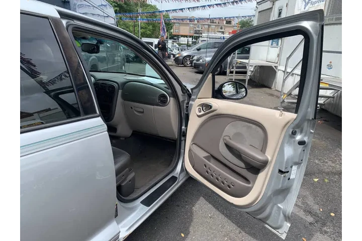 $2499 : 2001 PT Cruiser Limited image 5