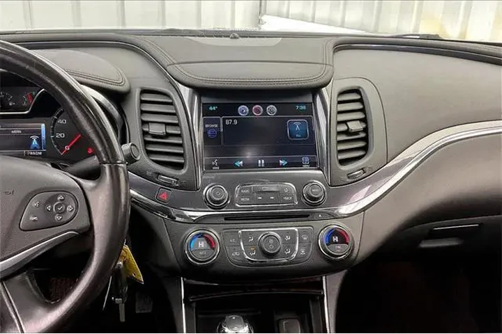 $9990 : Chevrolet Impala 2014 LT 4dr image 6