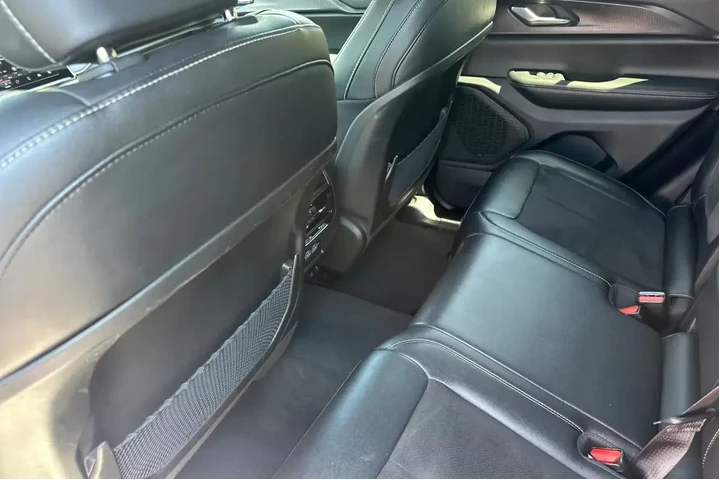 $27136 : Jeep Grand Cherokee 2023 4x4 image 4