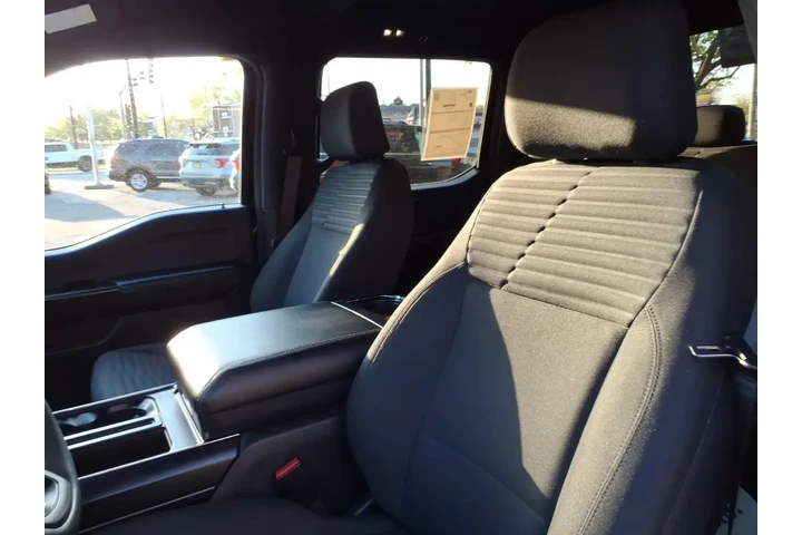 $37962 : Ford F-150 2023 4x4 XL 4dr S image 9