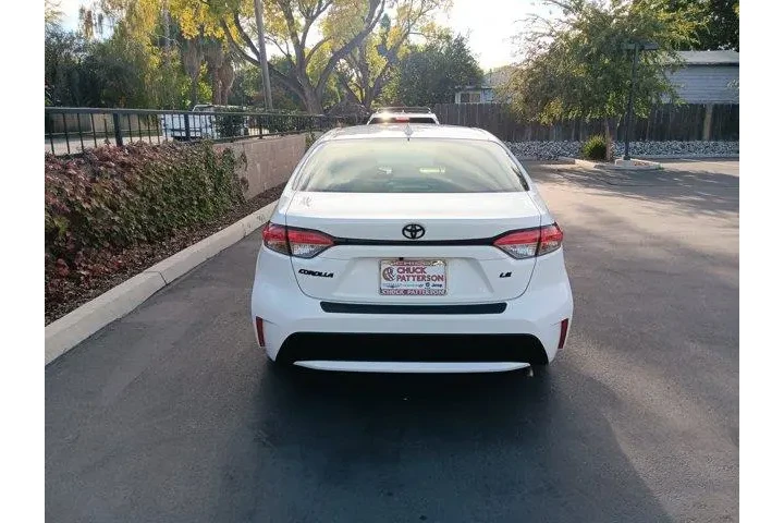 $20995 : Toyota Corolla 2022 LE 4dr S image 4