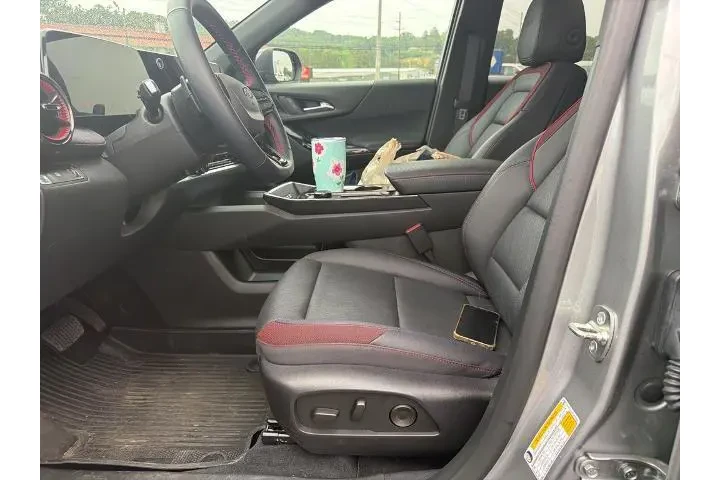 $32570 : Chevrolet Equinox 2026 RS 4d image 5