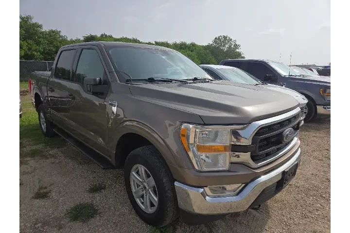 $31086 : Ford F-150 2021 4x4 XL 4dr S image 4