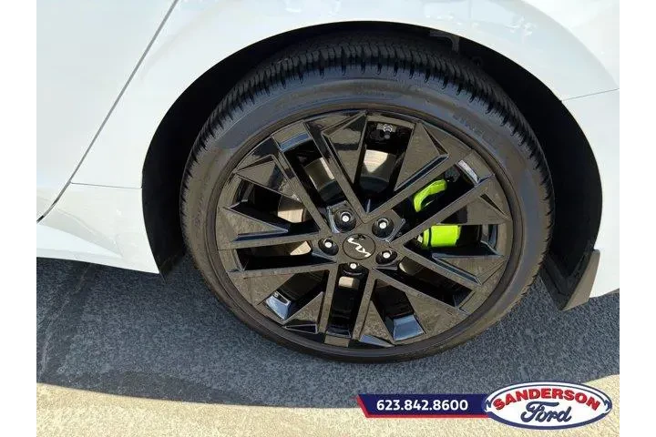 $35888 : Kia K5 2026 GT 4dr Sedan image 7