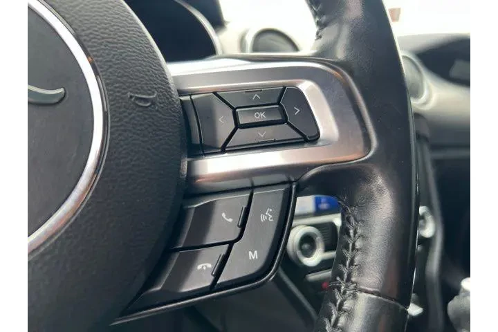 $22650 : Ford Mustang 2021 EcoBoost 2 image 10