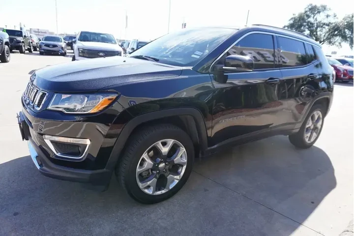 $21888 : Jeep Compass 2019 4x4 Limite image 3