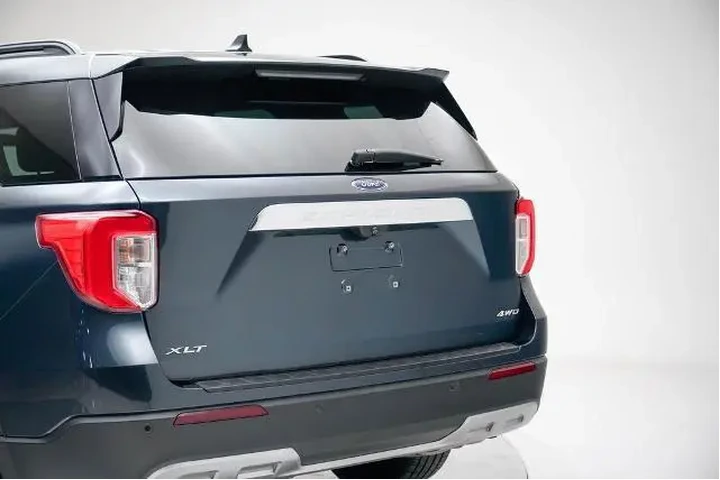 $27385 : Ford Explorer 2022 AWD XLT 4 image 8