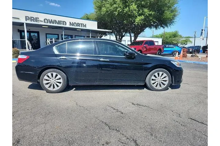$16997 : Honda Accord 2015 EX-L V6 4d image 2
