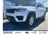 2023 Grand Cherokee Laredo 4x4 en Denver