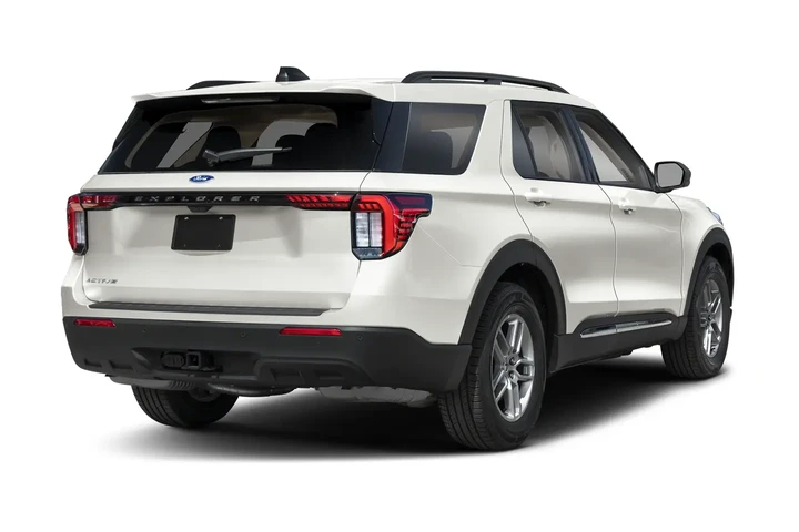 2025 Explorer Active image 3