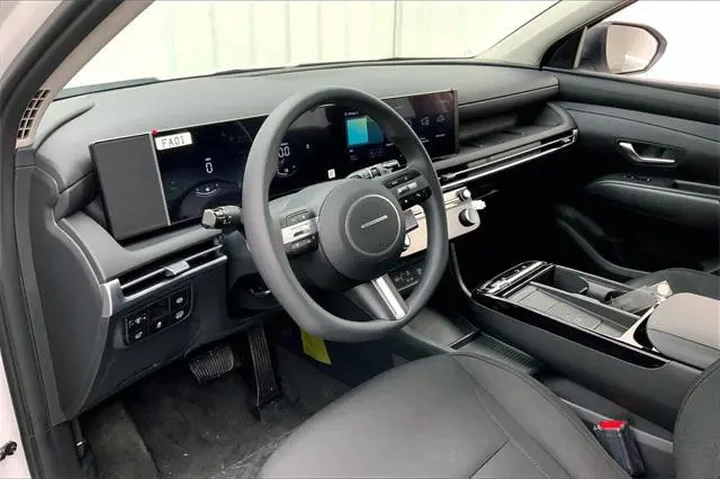 $28490 : Hyundai TUCSON Hybrid 2025 A image 8