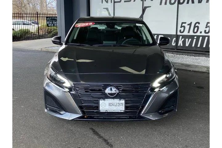 $17143 : Nissan Altima 2025 2.5 SV 4d image 3