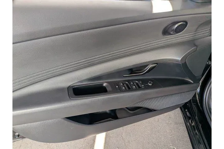 $25577 : Hyundai ELANTRA Hybrid 2025 image 8