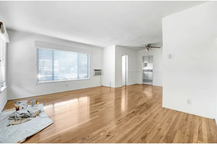 $2000 : 2 bed 2bath Apt in W Pico Blvd image 3