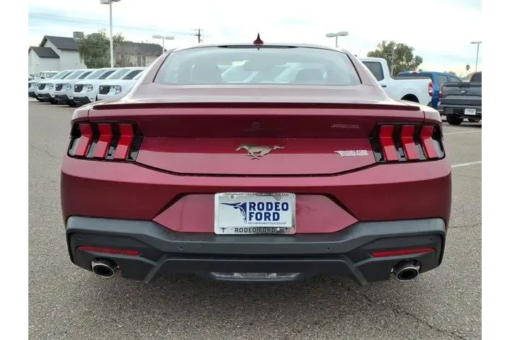 $38900 : Ford Mustang 2025 EcoBoost 2 image 4