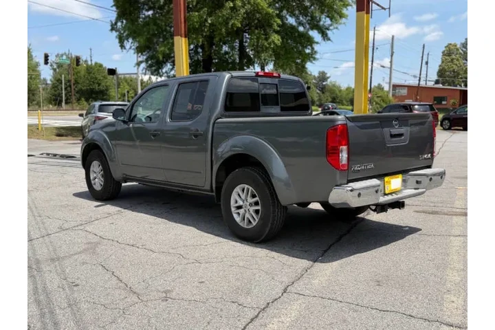2016 Frontier SV image 5