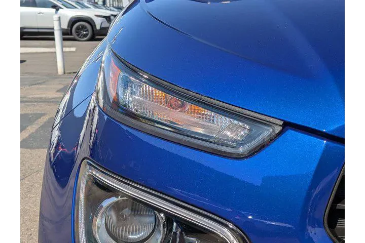 $22777 : Hyundai VENUE 2025 Limited 4 image 6