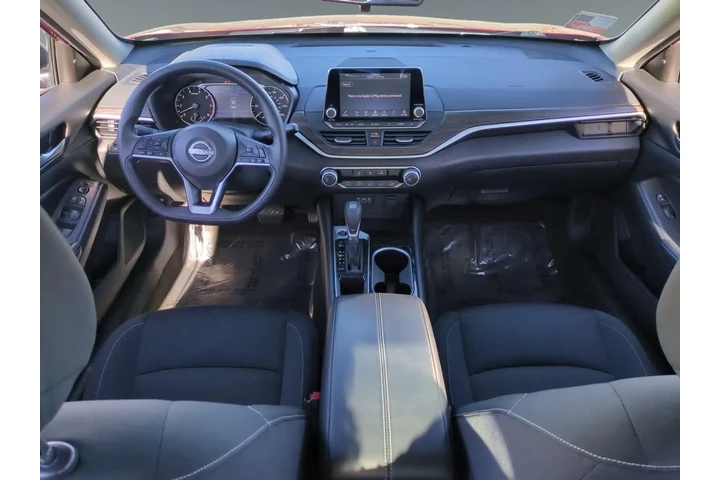 $24650 : Nissan Altima 2024 2.5 SV 4d image 10