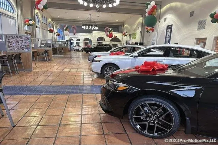 $28588 : Honda Accord Hybrid 2023 Tou image 10