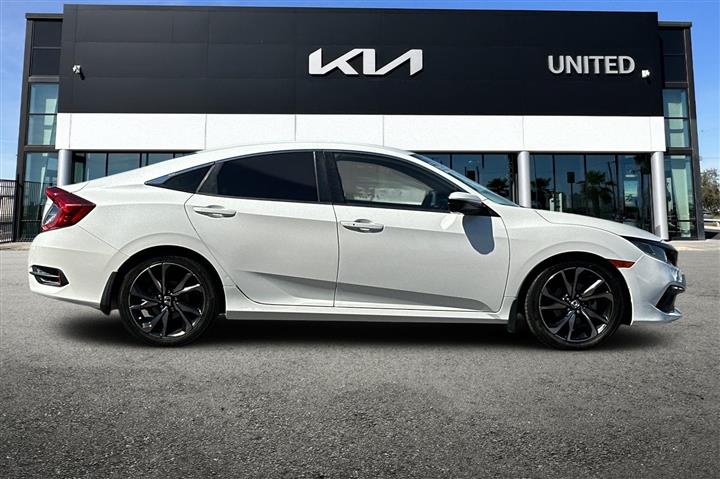 $19998 : Pre-Owned 2019 Civic Sport image 3