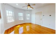 Rental property with 6 bedro en Boston